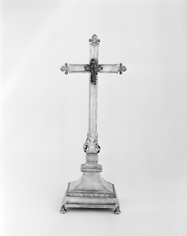 Croix reliquaire n°2, vue générale.