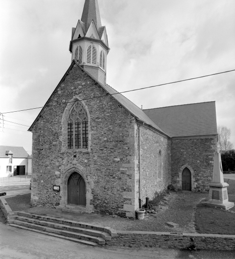 Eglise paroissiale Sainte-Catherine (La Chapelle-du-Lou fusionnée en La Chapelle du Lou du Lac en 2016)