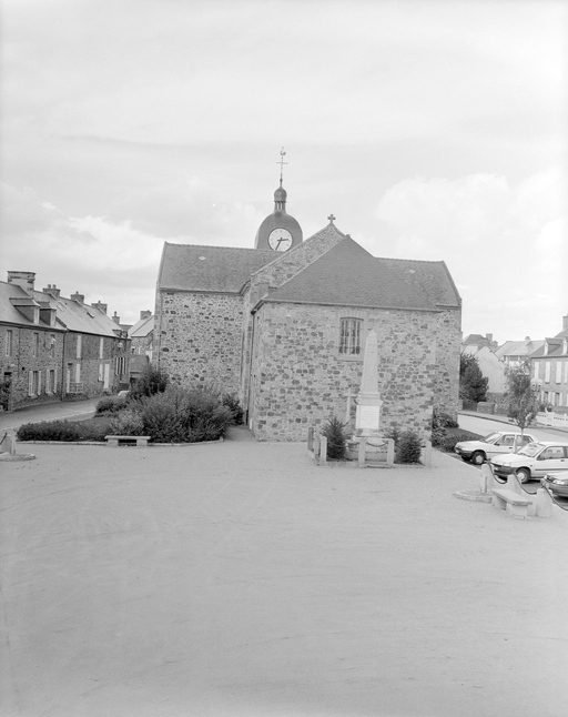 Eglise paroissiale Saint-Nicolas (Le Vivier-sur-Mer)