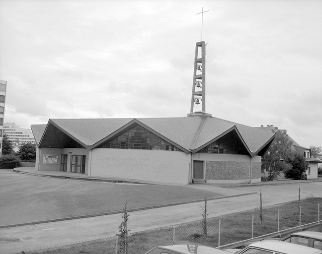 Église paroissiale Saint-Paul, rue de Brest (Rennes)