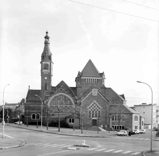 Église paroissiale Sainte-Jeanne-d'Arc, rue Danton (Rennes)