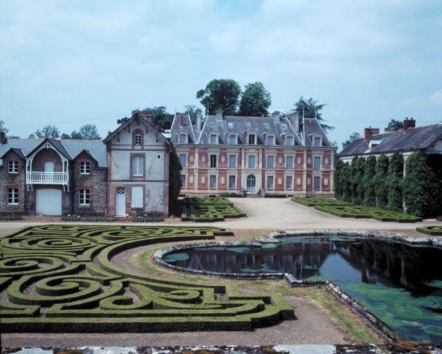 Château des Forges de Lanouée (Les Forges fusionnée en Forges de Lanouée en 2019) ; Parc du Château des Forges (Les Forges fusionnée en Forges de Lanouée en 2019)