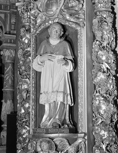 Ensemble de 4 statues : saint Charles Borromée, saint Sauveur, saint Jean Baptiste, saint Sébastien.