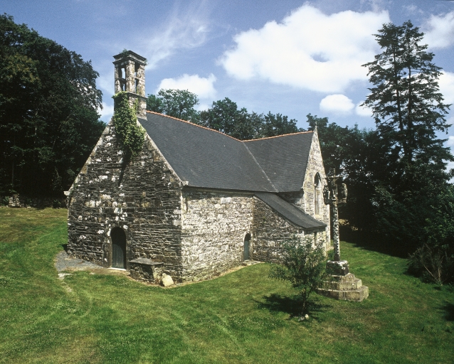 Vue générale sud-ouest ; Quimerc'h. Chapelle Saint-Léger