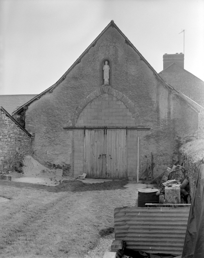 Eglise paroissiale Notre-Dame-de-la-Nativité, rue de Vitré (Pocé-les-Bois)