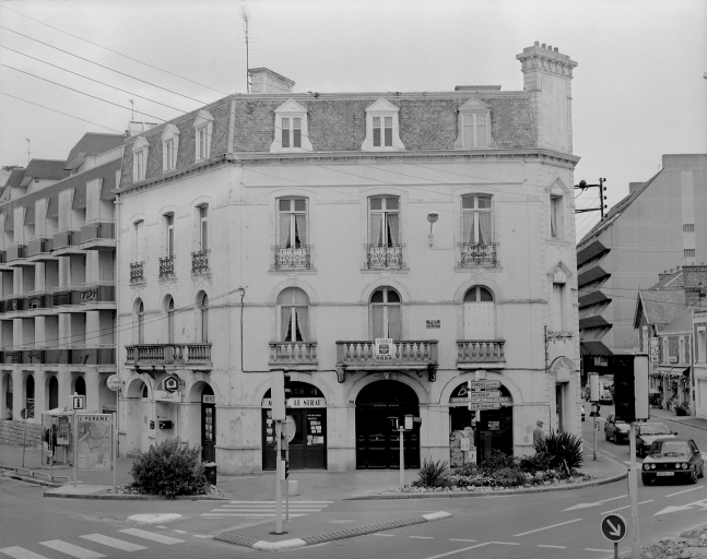 Elévation ouest.