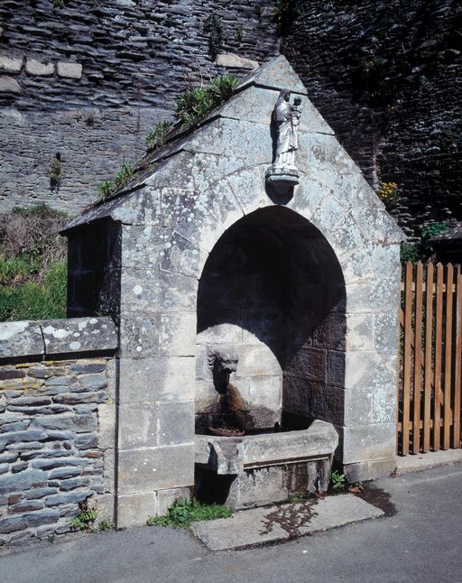 Fontaine (état en 1995)