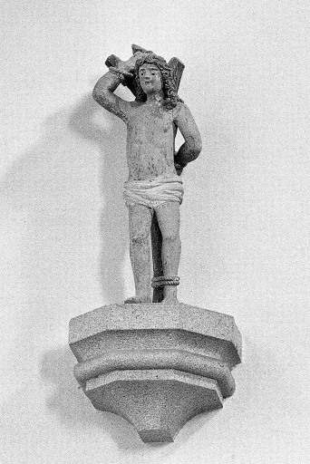 Statue : saint Sébastien.