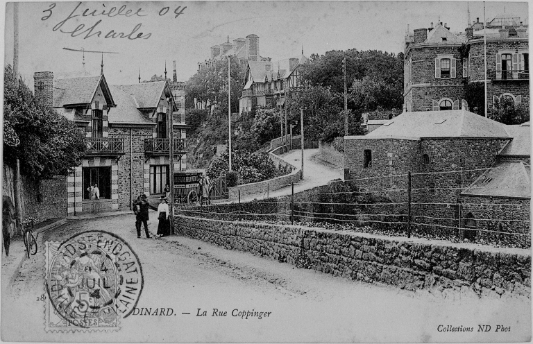Carte postale ancienne - Dinard - La Rue Coppinger.