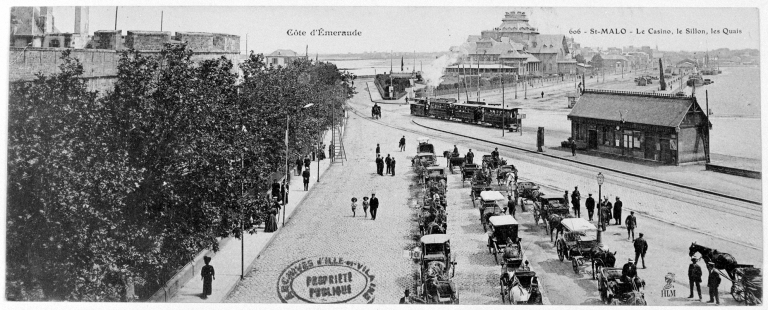 Carte postale début 20e siècle. Saint-Malo, le casino, le Sillon, les quais.