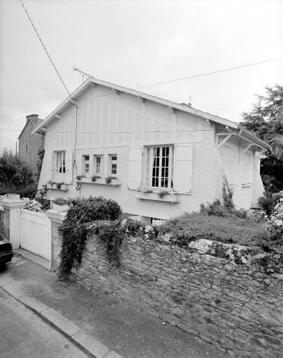 Vue générale de la façade sud.
