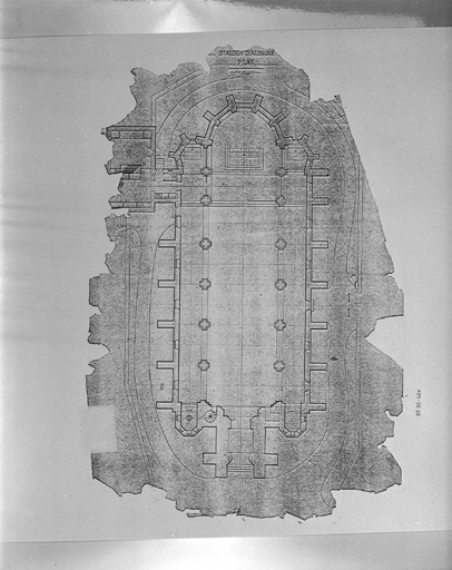 Plan au sol de l'église.