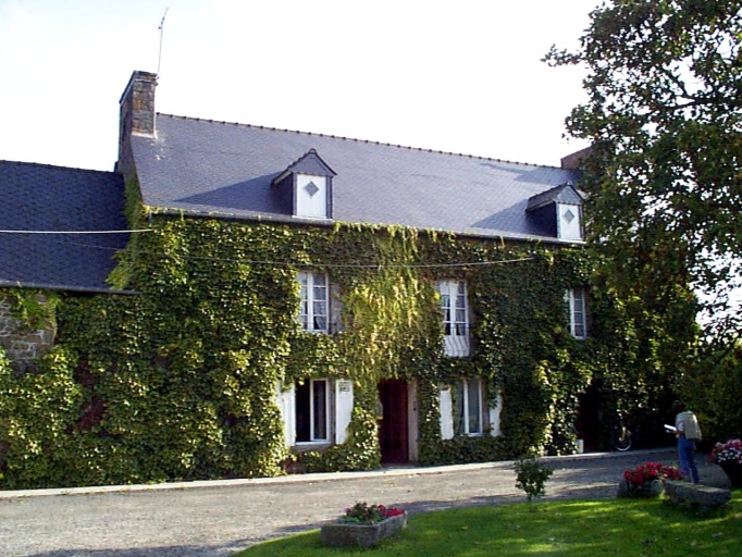 Vue générale sud du logis