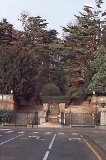 Escalier fontaine, Parc du Thabor (Rennes)