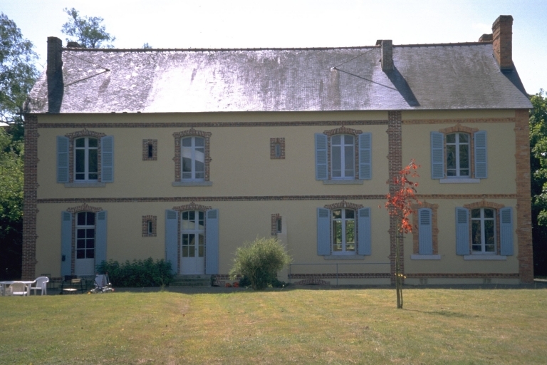 Logement patronal, façade nord ; Vue générale