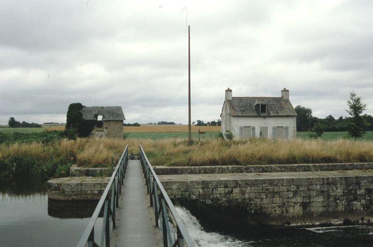 Maison éclusière de Guernal (Neulliac) ; Site d'écluse de Guernal, n° 109 (Neulliac)