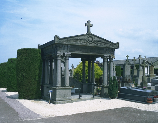 Tombeau de Louis Hirbec, rue de Rennes (Dol-de-Bretagne)