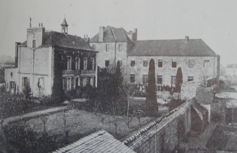 Pensionnat Sainte-Geneviève, document extrait de Rennes et pays de Rennes en 1900 ; Pensionnat Sainte-Geneviève, vue générale, document extrait de Rennes et pays de Rennes en 1900