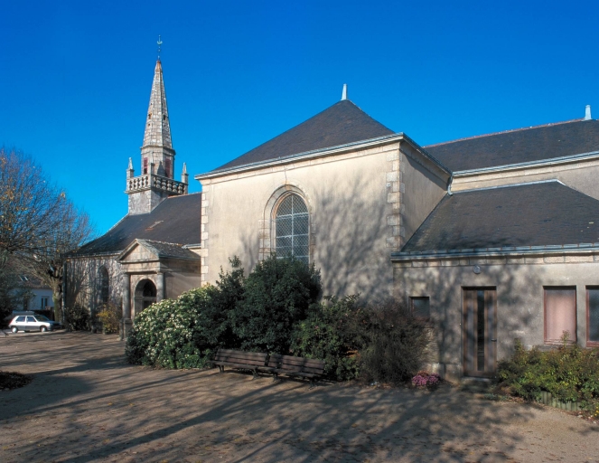 Clohars-Carnoët, église paroissiale Notre-Dame : vue générale sud, état en 2000