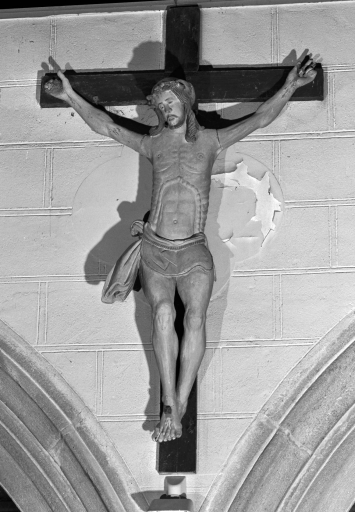 Statue de Christ en croix