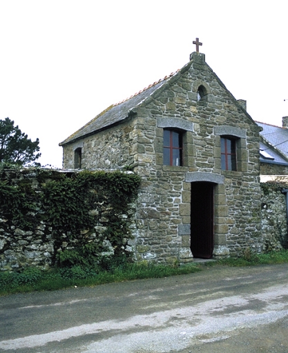 Vue générale nord-est ; La chapelle Notre-Dame-du-Haut-Bout : vue nord-est ; Chapelle frairienne Notre-Dame-du-Haut-Bout construite vers 1860