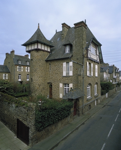 20 rue R. Surcouf : villa 'la Cancalaise' construite par Jean-Marie Laloy, 1899 ; Vue générale sud-est