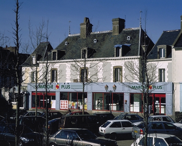 Vue générale sud ; Rue de Belle-Vue : demeure de notable du 18e siècle(?)