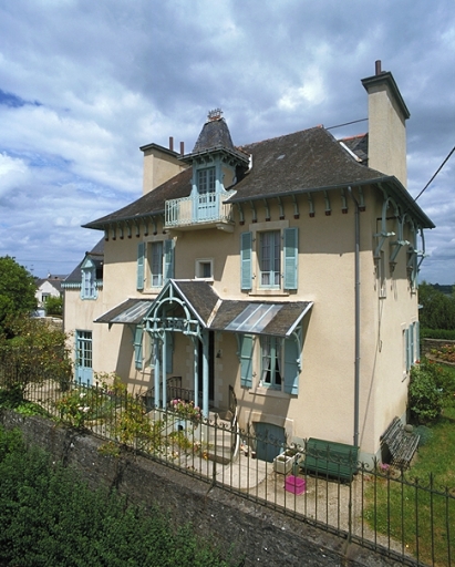 Vue générale sud-ouest ; 35 rue de Dinard : la Villa Joyeuse