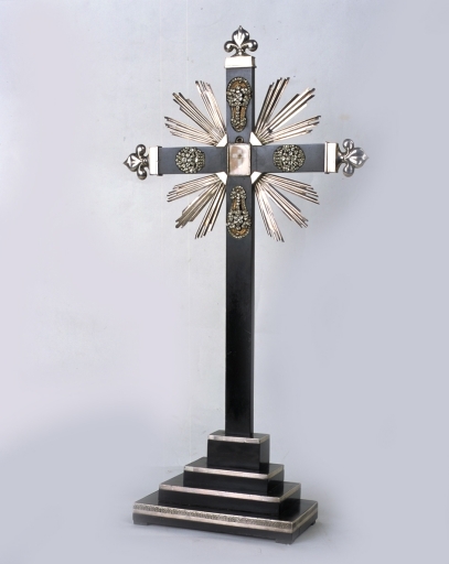 Croix reliquaire