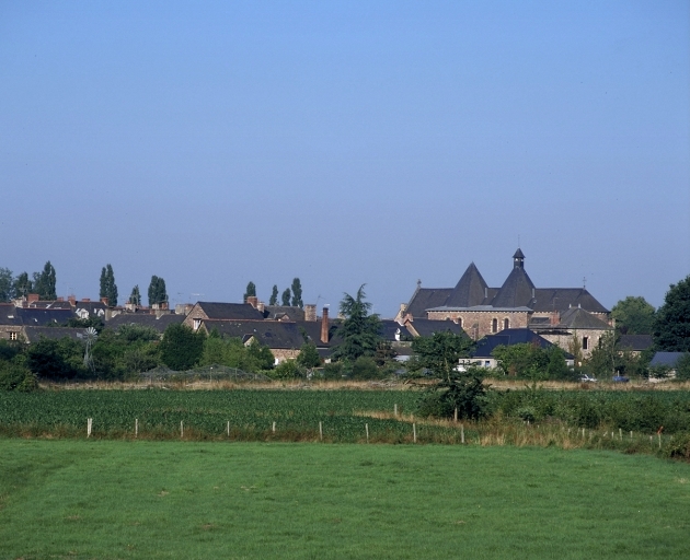 Vue de situation depuis le nord-est