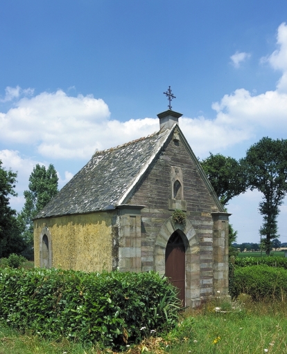 Vue générale de la chapelle ; La chapelle Saint-Cornély, fin 19e siècle ; Vue générale sud-ouest ; Chapelle Saint-Cornély