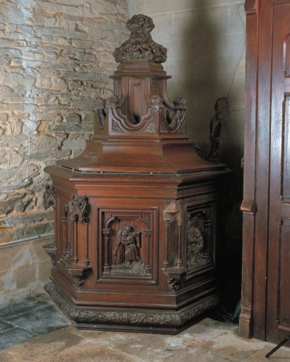 Cuve surmontée du culot (posé à l'envers) : vue générale
