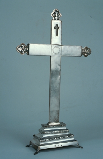 Croix reliquaire (état en 2000)