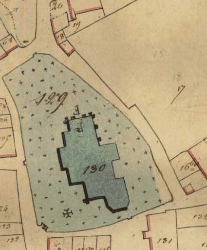 L'ancienne église sur le cadastre de 1831 ; L'ancienne église paroissiale au milieu de son enclos, sur le cadastre de 1831