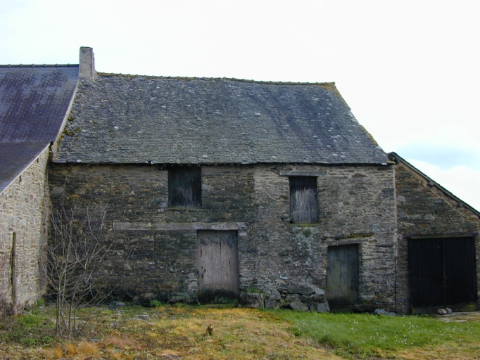 Façade antérieure : vue générale