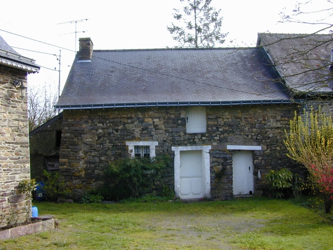 Façade antérieure : vue générale ouest