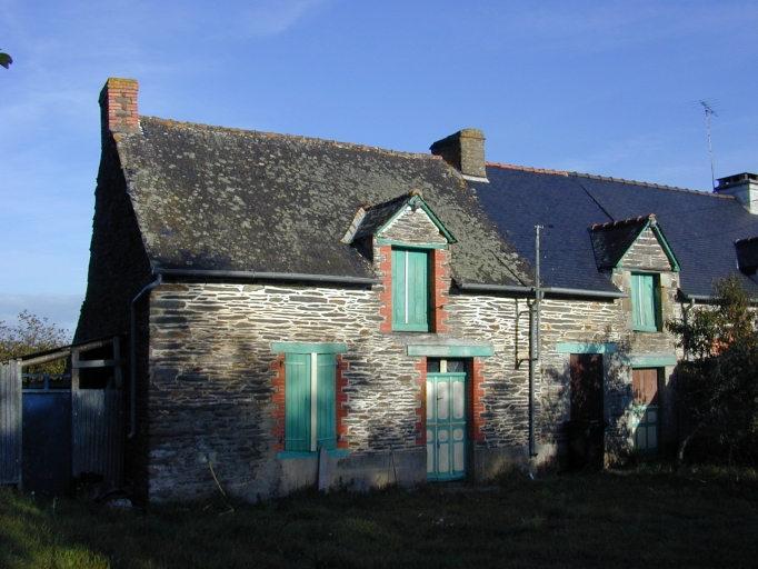 Vue générale sud ; maison à droite sur l'image ; Vue générale sud ; maison à gauche sur l'image