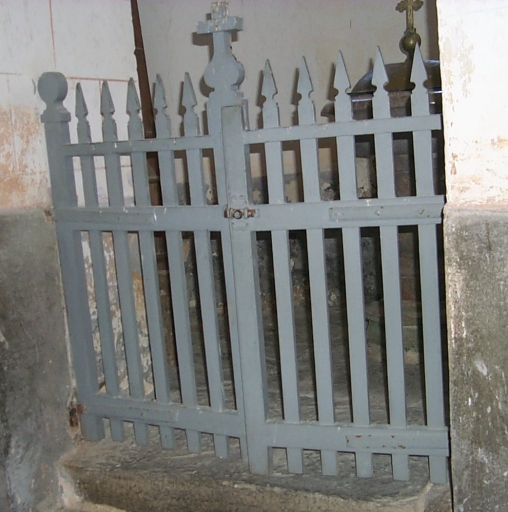Clôture des fonts baptismaux