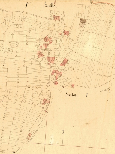 Extrait du cadastre de 1831 ; La chapelle Saint-Jacques de Crésiolan sur le cadastre de 1831 (en haut de l'image) ; Crésiolan en 1831 ; la chapelle se trouvait au nord de l'écart