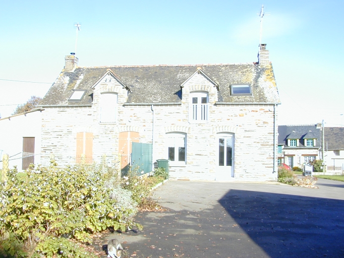 Façade antérieure : vue générale sud