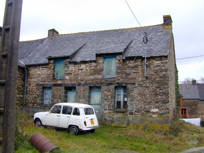 Façade antérieure : vue générale sud-est