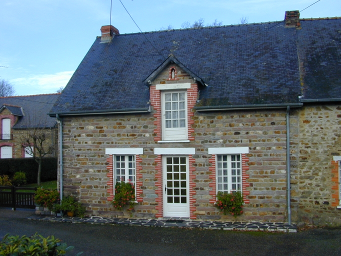 Façade antérieure : vue générale sud