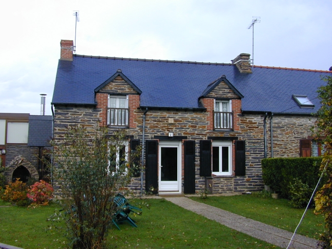Façade antérieure : vue générale sud