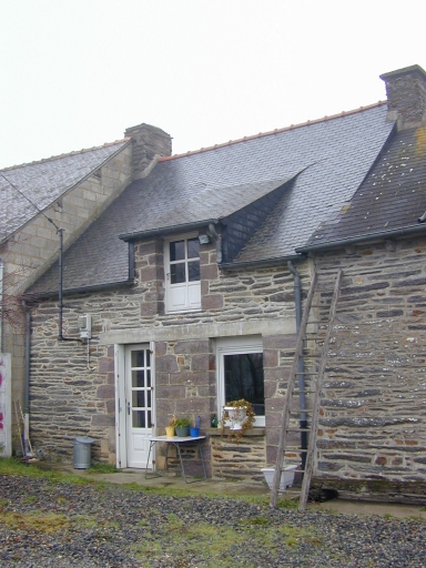 Façade antérieure : vue générale sud-est