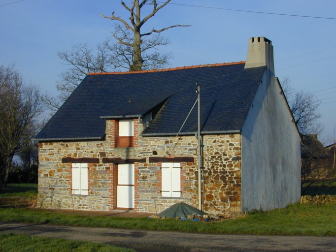 Façade antérieure : vue générale sud-est