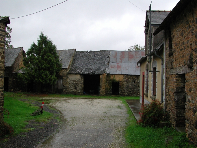 Logis au nord de la voie de communication ; Vue générale sud