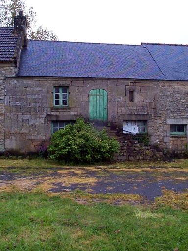 Vue générale sud-est ; Goëjan, maison, élévation sud-est.