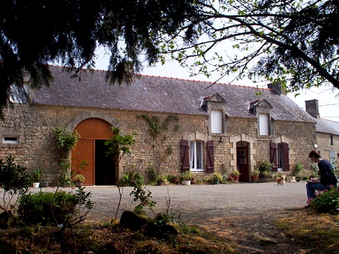 Vue générale sud-ouest ; Le Grand Quello, ferme, vue générale sud-ouest.