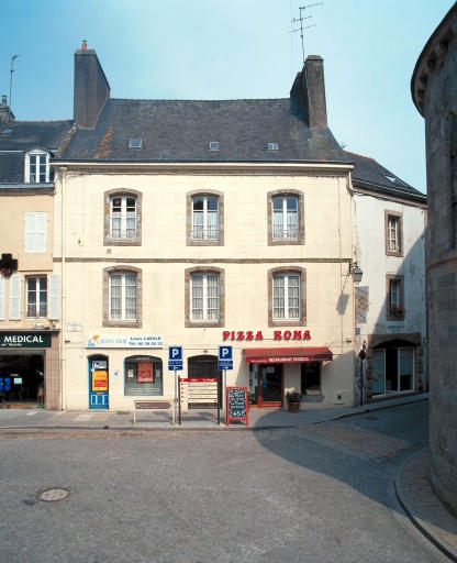 Elévation ouest sur rue