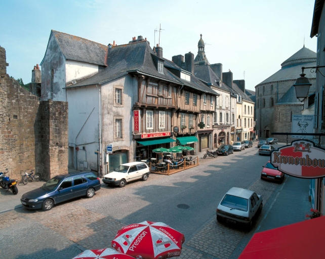 Rue Brémond d'Ars, vue sud-est